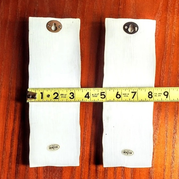 Set 2 Resin Bath Wall Plaques by "New View" ~ Lilac Bath ~ 9.5" x 3.25" - Picture 6 of 6